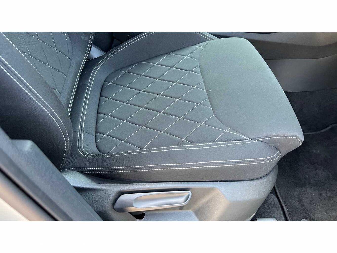 SKODA Karoq SUV 1.5 TSI (150ps) SportLine ACT