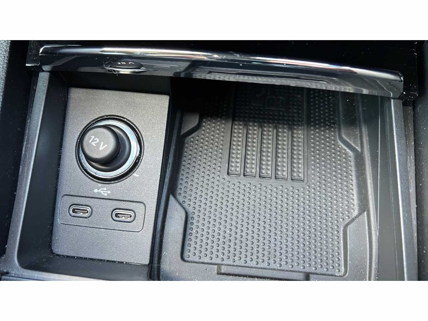 SKODA Karoq SUV 1.5 TSI (150ps) SportLine ACT