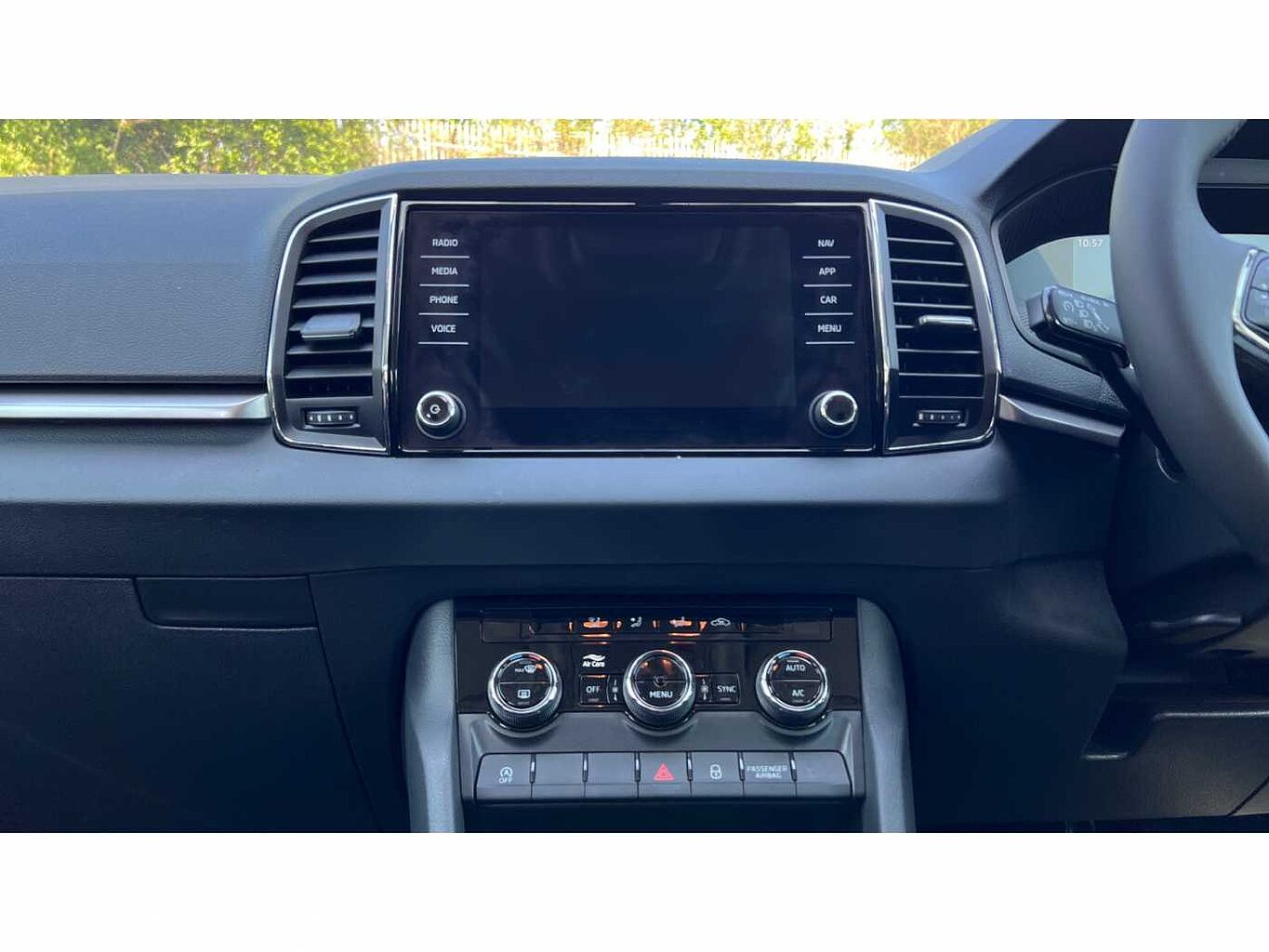 SKODA KAROQ 1.5 TSI SE Drive 5dr