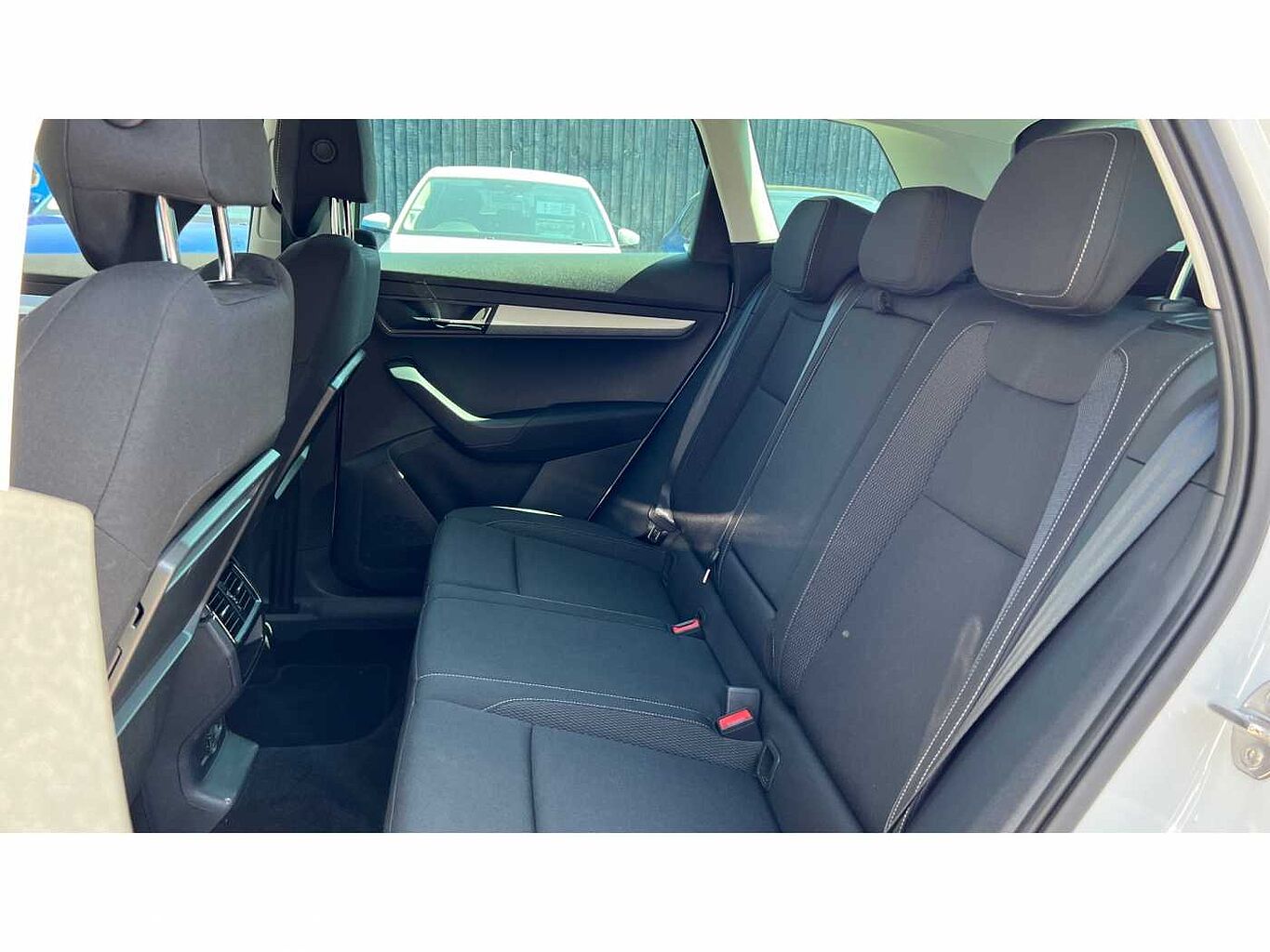 SKODA KAROQ 1.5 TSI SE Drive 5dr