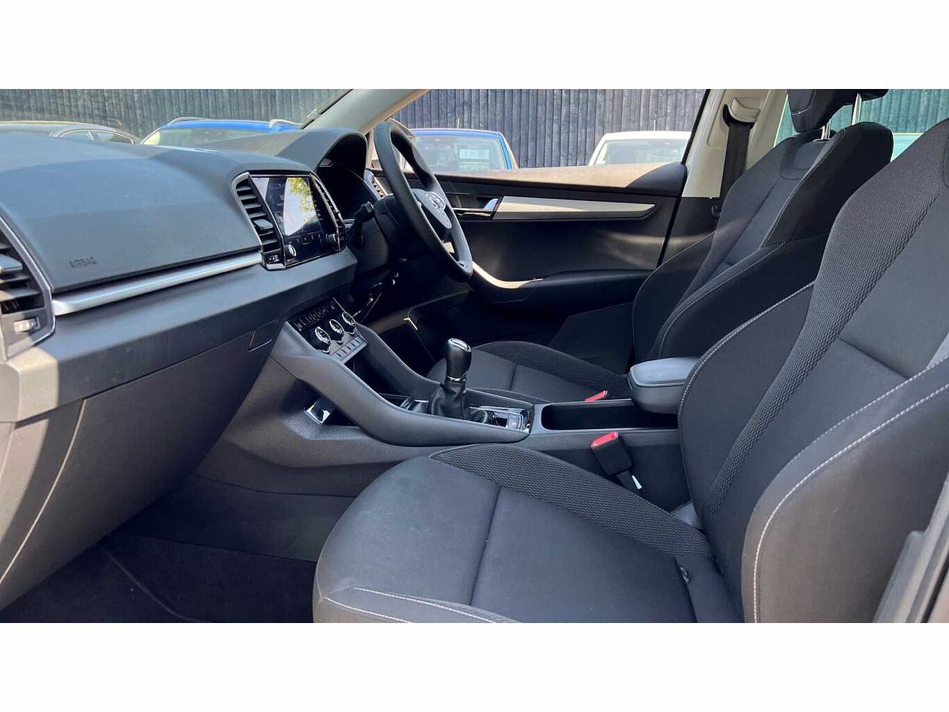 SKODA KAROQ 1.5 TSI SE Drive 5dr