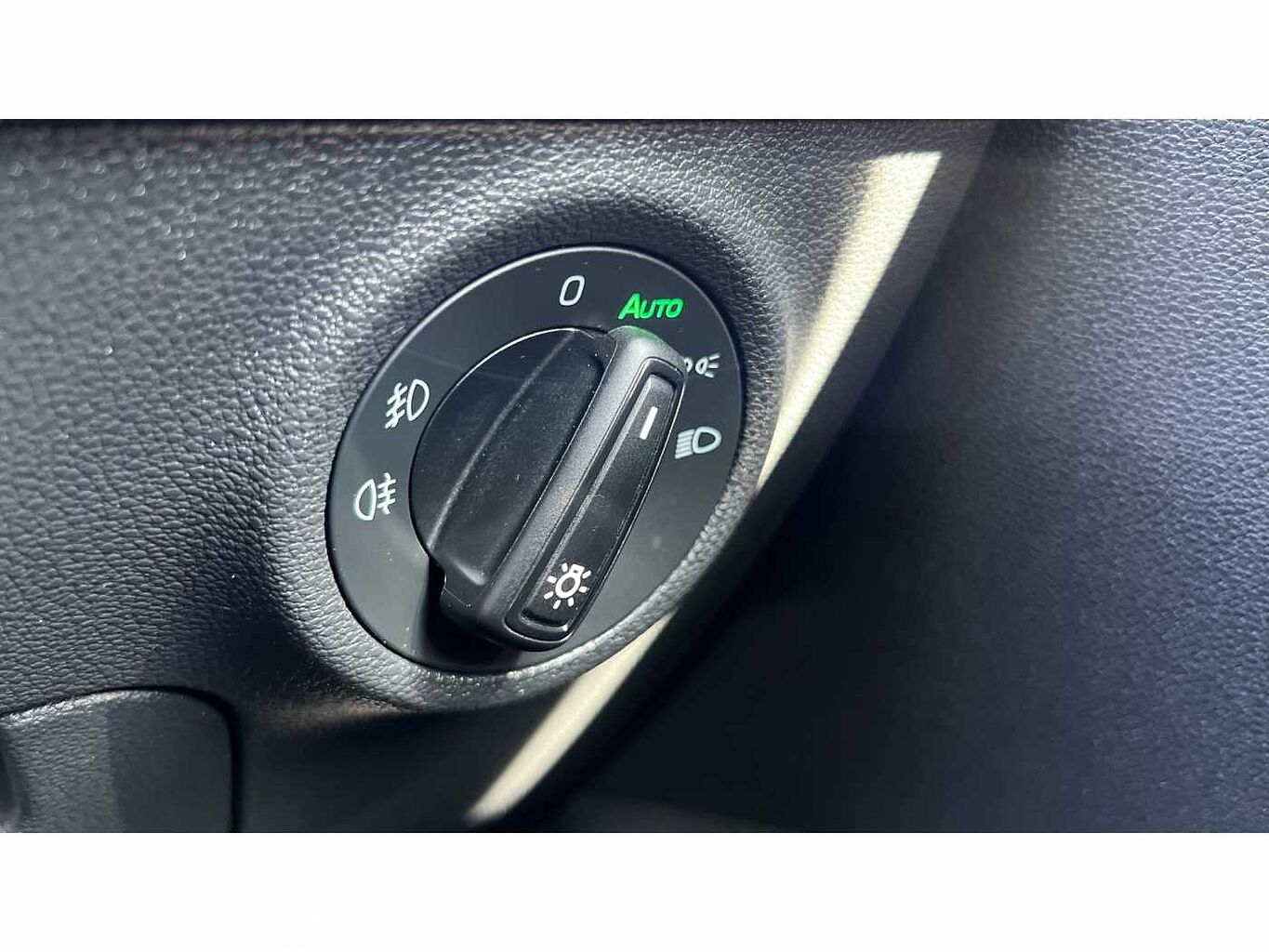 SKODA KAROQ 1.5 TSI SE Drive 5dr