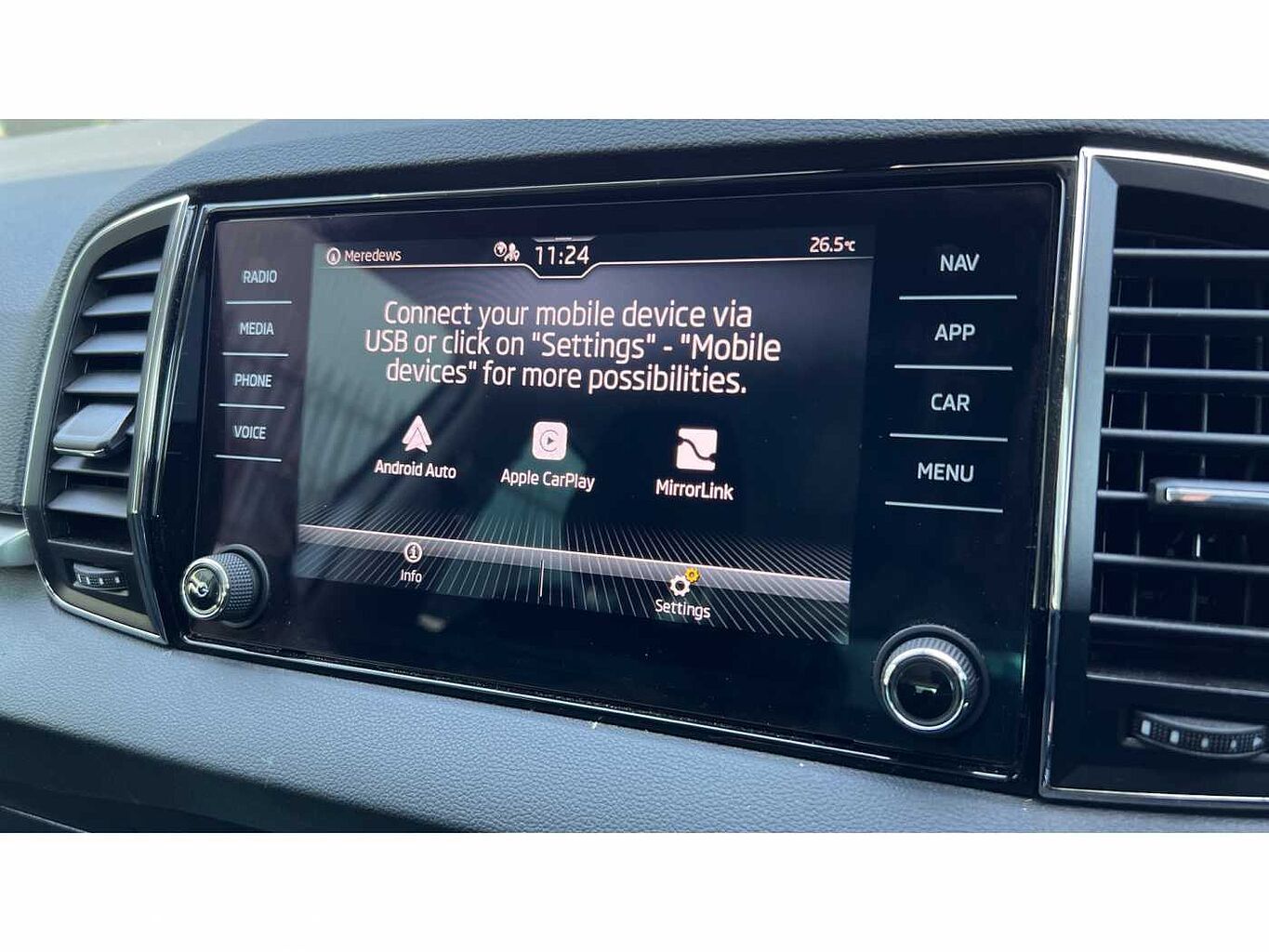 SKODA KAROQ 1.5 TSI SE Drive 5dr