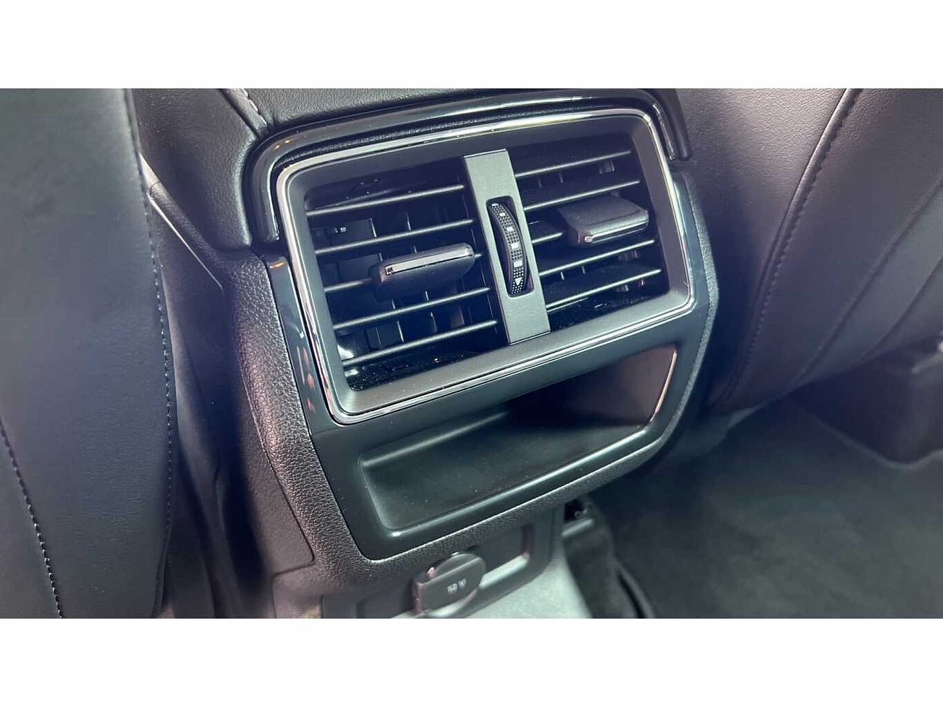 SKODA Karoq SUV 1.5 TSI (150ps) SE L ACT DSG