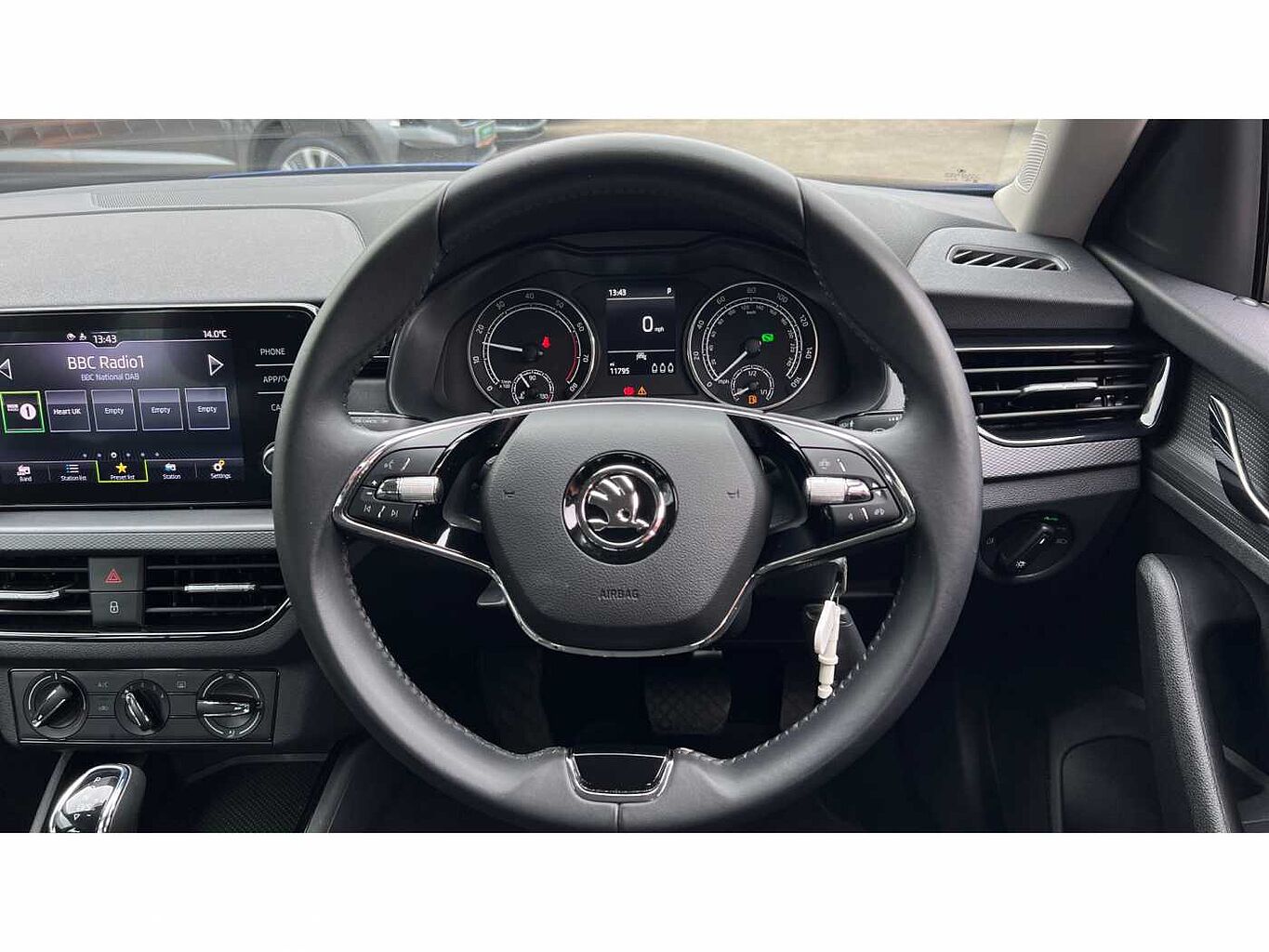 SKODA Kamiq 1.0 TSI (109ps) SE DSG SUV