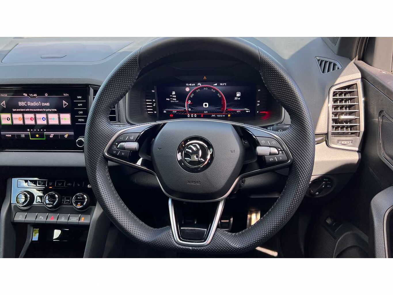 SKODA KAROQ 1.5 TSI Sportline 5dr