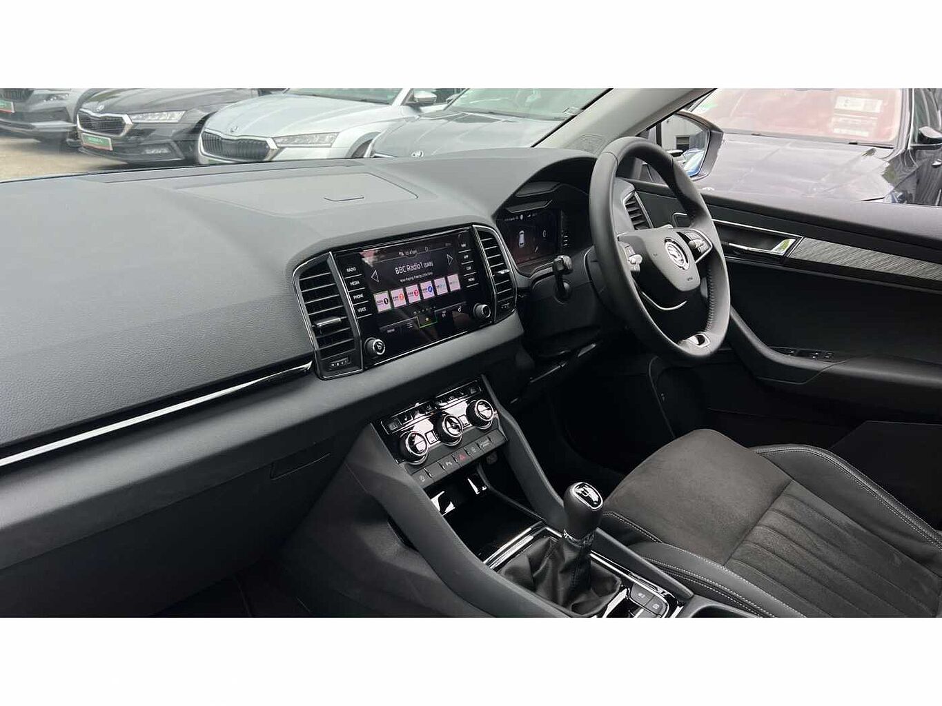 SKODA KAROQ 1.5 TSI SE L 5dr