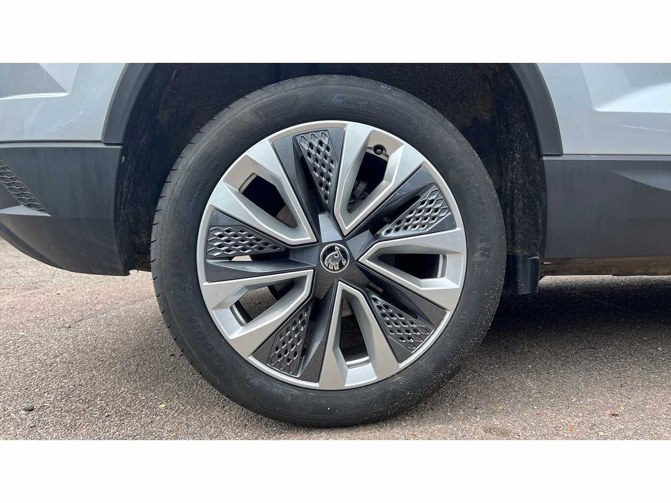SKODA KAROQ 1.5 TSI SE L 5dr