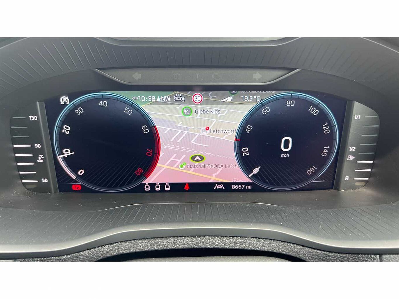 SKODA KAROQ 1.5 TSI SE L 5dr