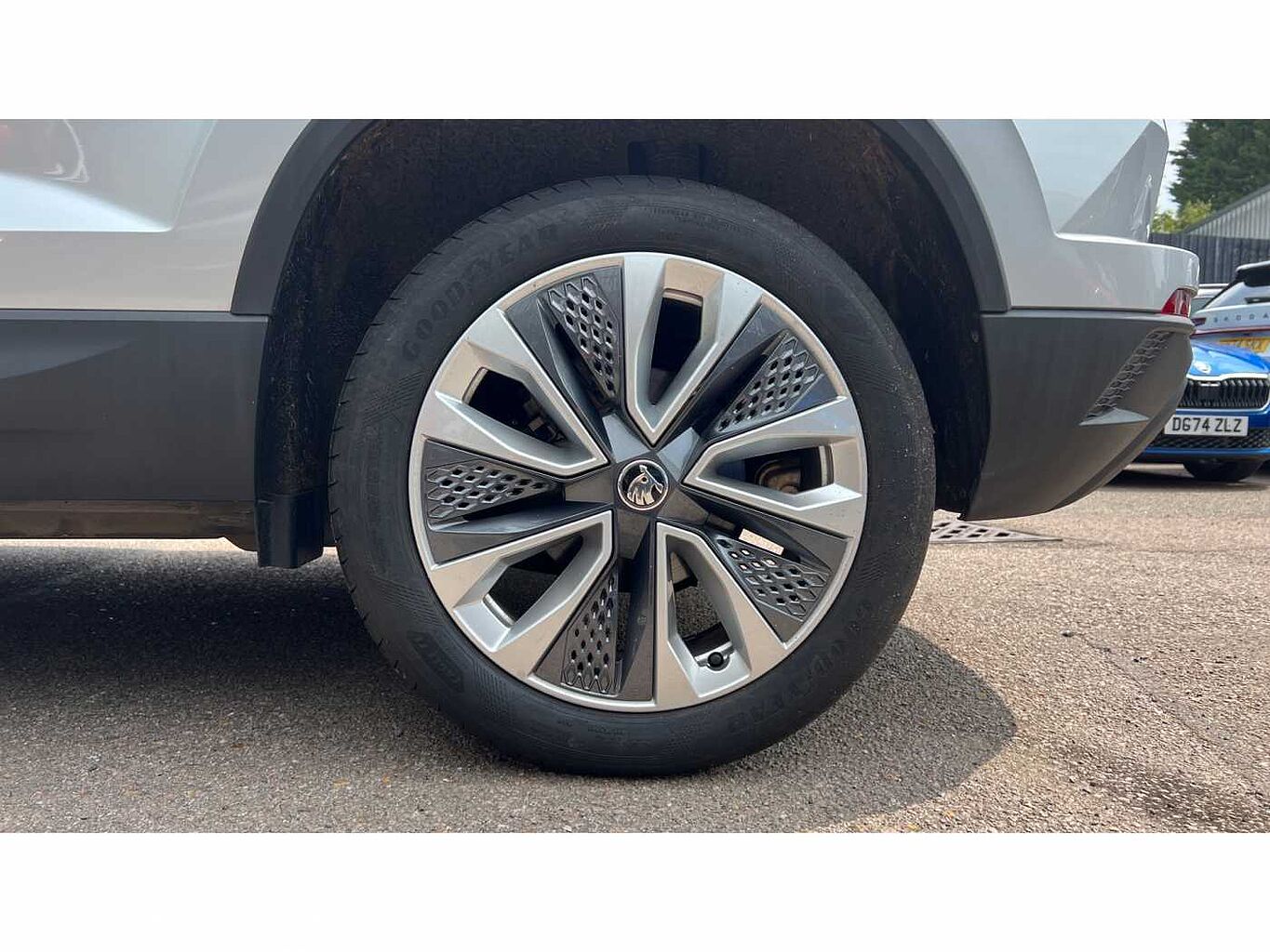 SKODA KAROQ 1.5 TSI SE L 5dr