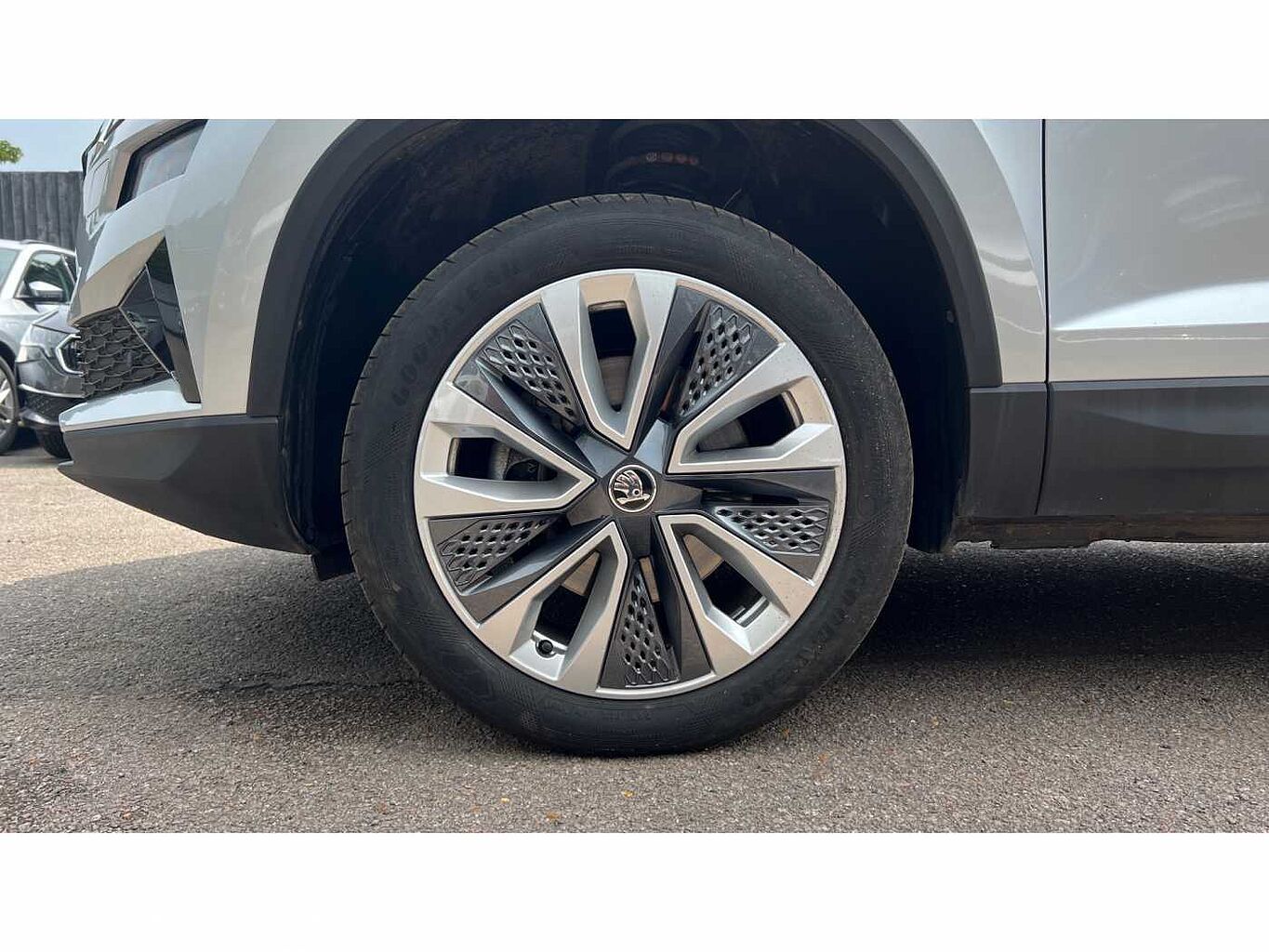 SKODA KAROQ 1.5 TSI SE L 5dr
