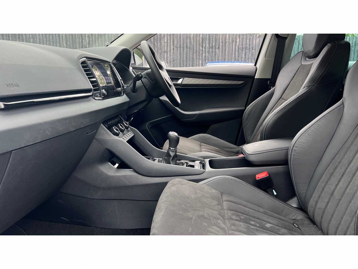 SKODA KAROQ 1.5 TSI SE L 5dr