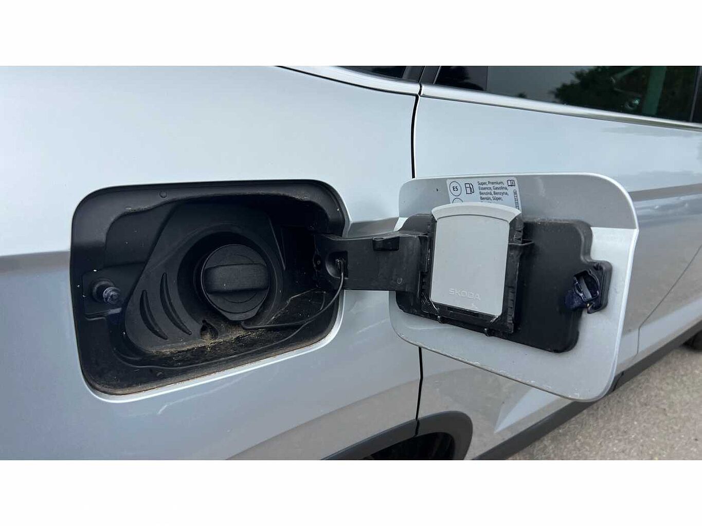 SKODA KAROQ 1.5 TSI SE L 5dr