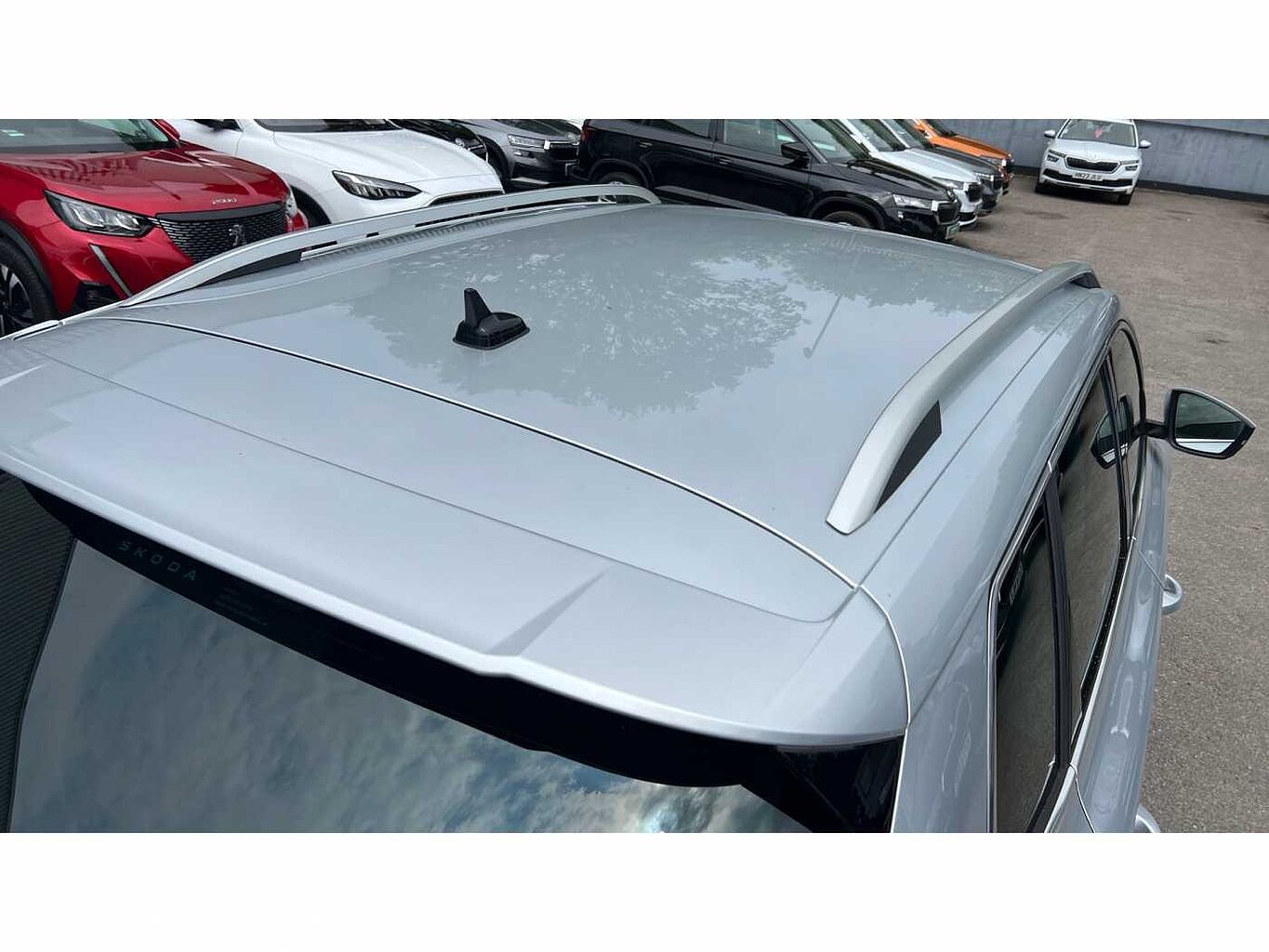 SKODA KAROQ 1.5 TSI SE L 5dr