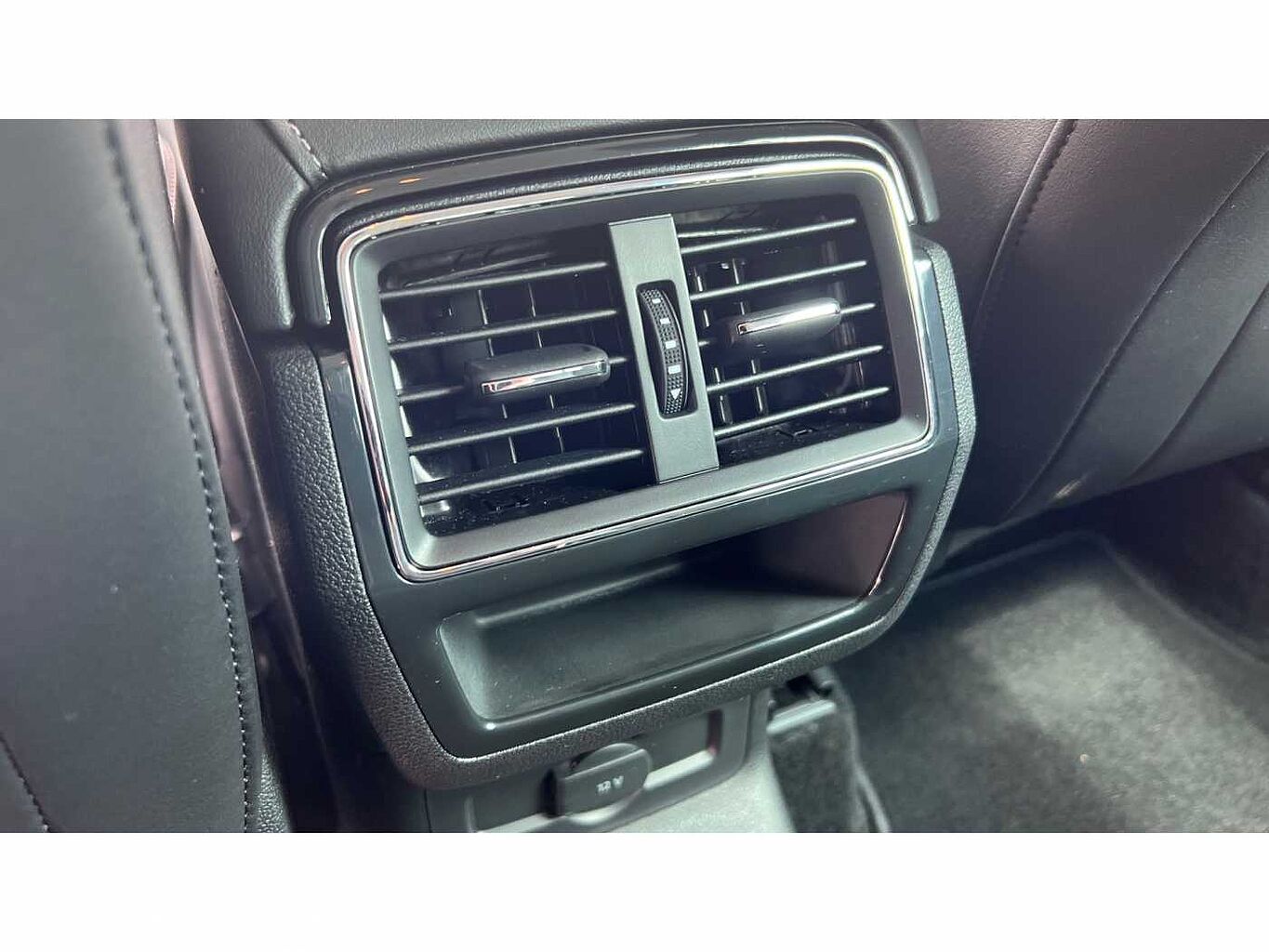 SKODA KAROQ 1.5 TSI SE L 5dr