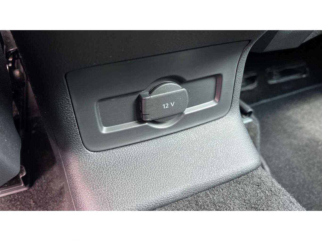 SKODA KAROQ 1.5 TSI SE L 5dr